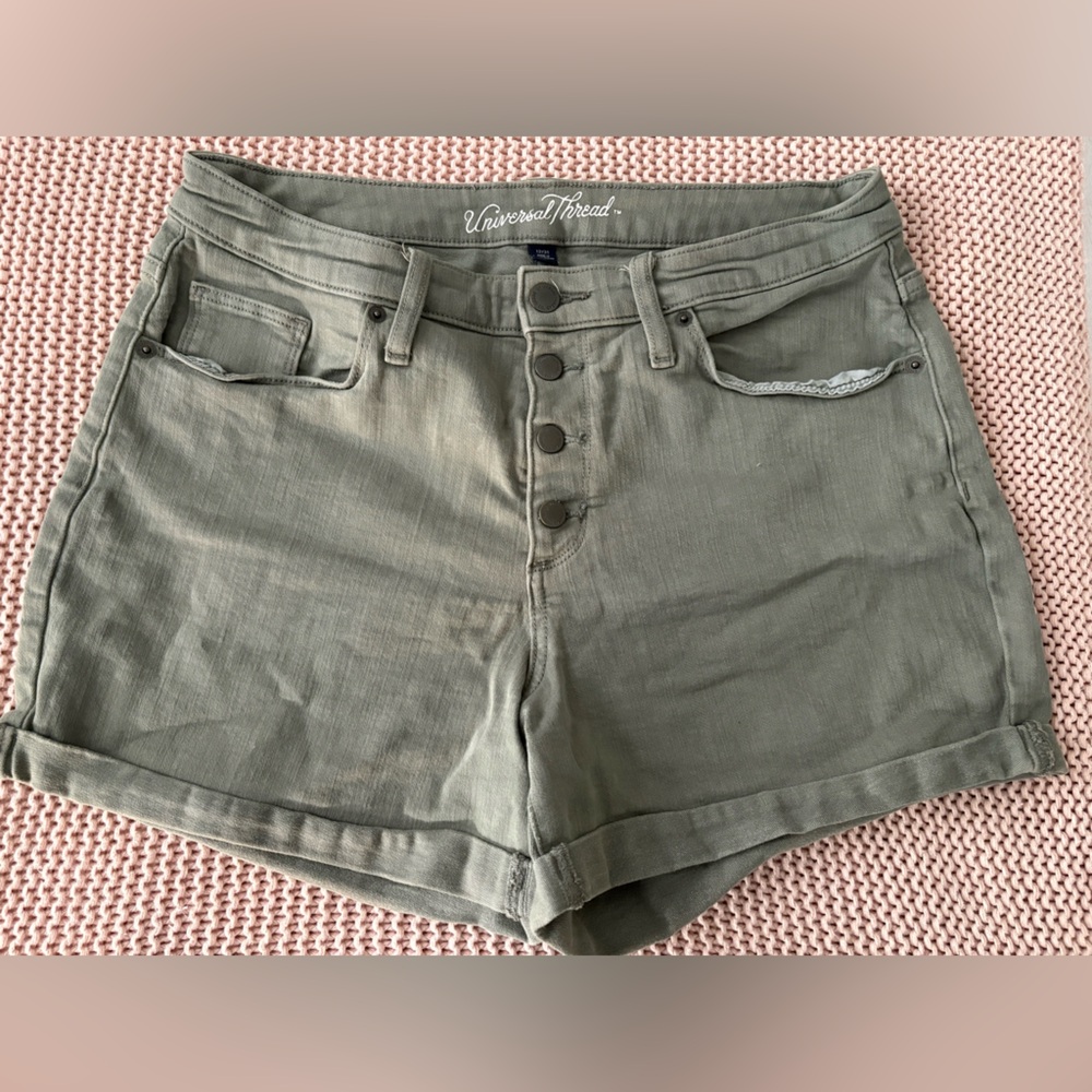 Universal Thread Women's Green Jean Shorts